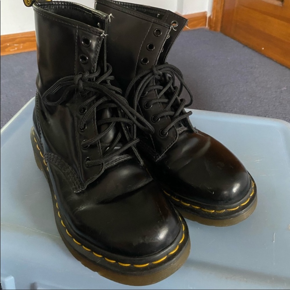 Black Womens Size 7 Dr. Marten’s